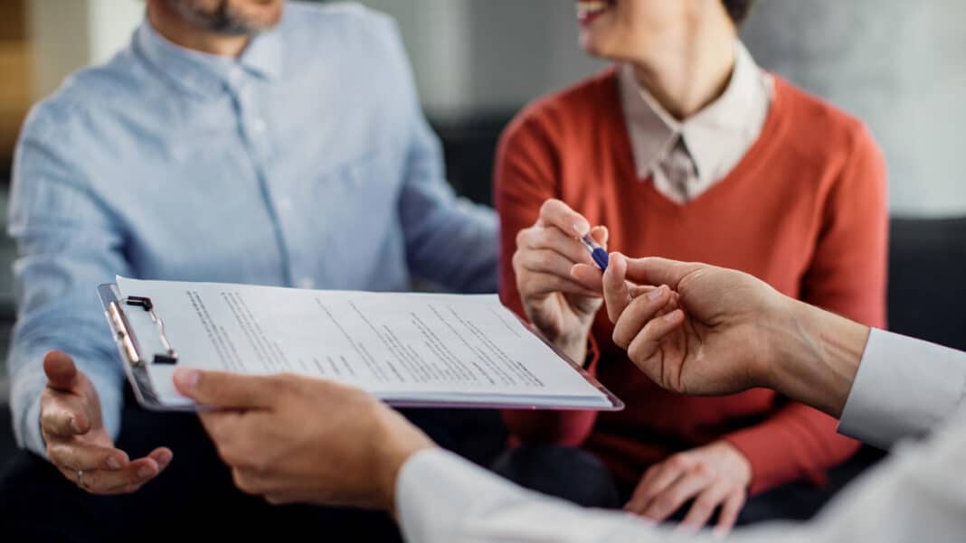 Comment faire un rachat de crédit à la consommation via courtier ?